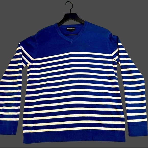 Banana Republic Blue & White Striped V-Neck Sweater - Picture 2 of 4